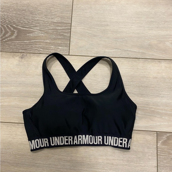 Under Armour Other - Under armour black padded sports bra